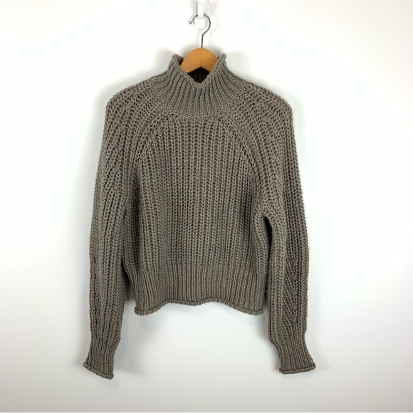H&M Chunky Knit Wool Blend Boxy Sweater Size XS - Picture 1 of 8